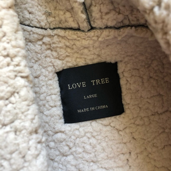 Love Tree Faux Fur Vest - Picture 4 of 5